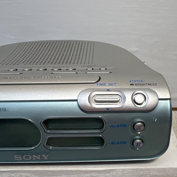 Sony Dream Machine FM/AM Clock Radio ICF-C273 With Dual Alarms & Snooze Function - Picture 3 of 9